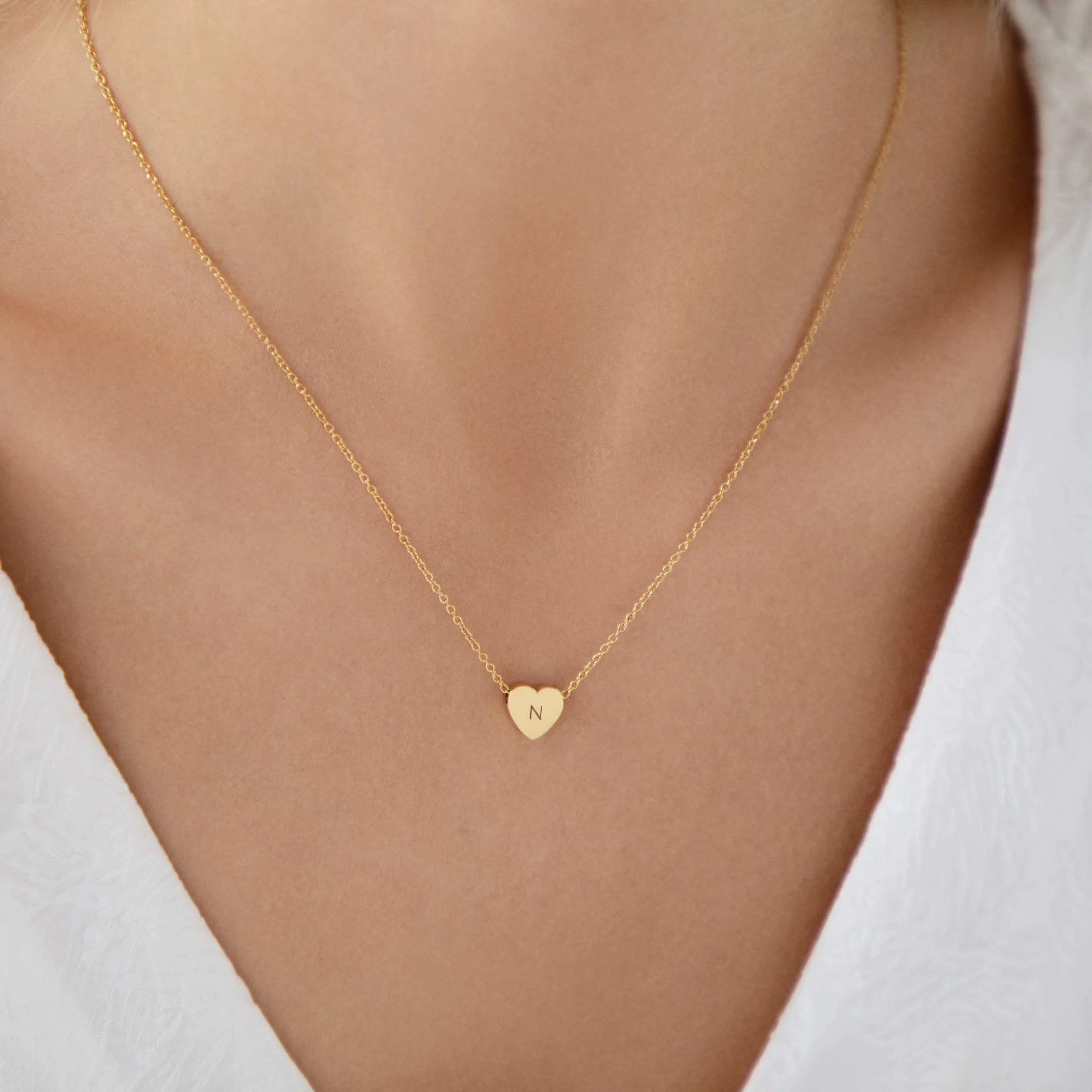 Amo Heart Necklace & Amore Heart Hoops Set Gold - Image 2