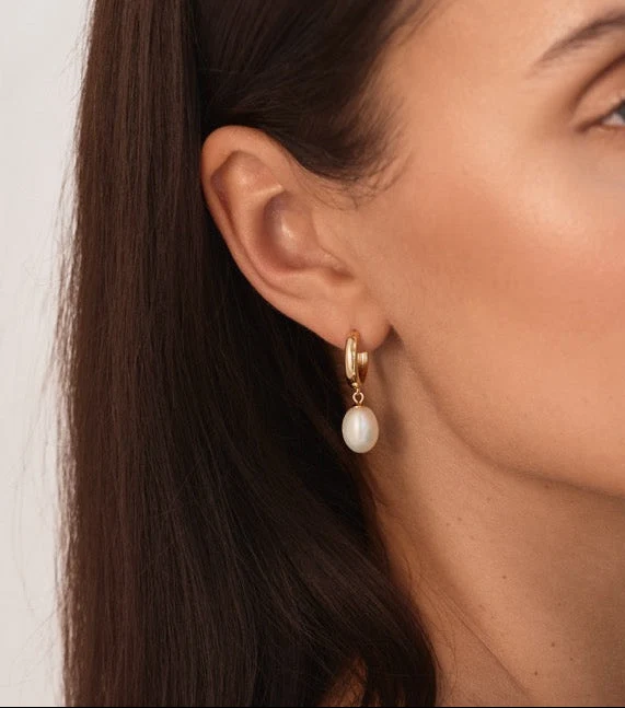 Aura Pearl Hoop Earrings Gold - Image 6