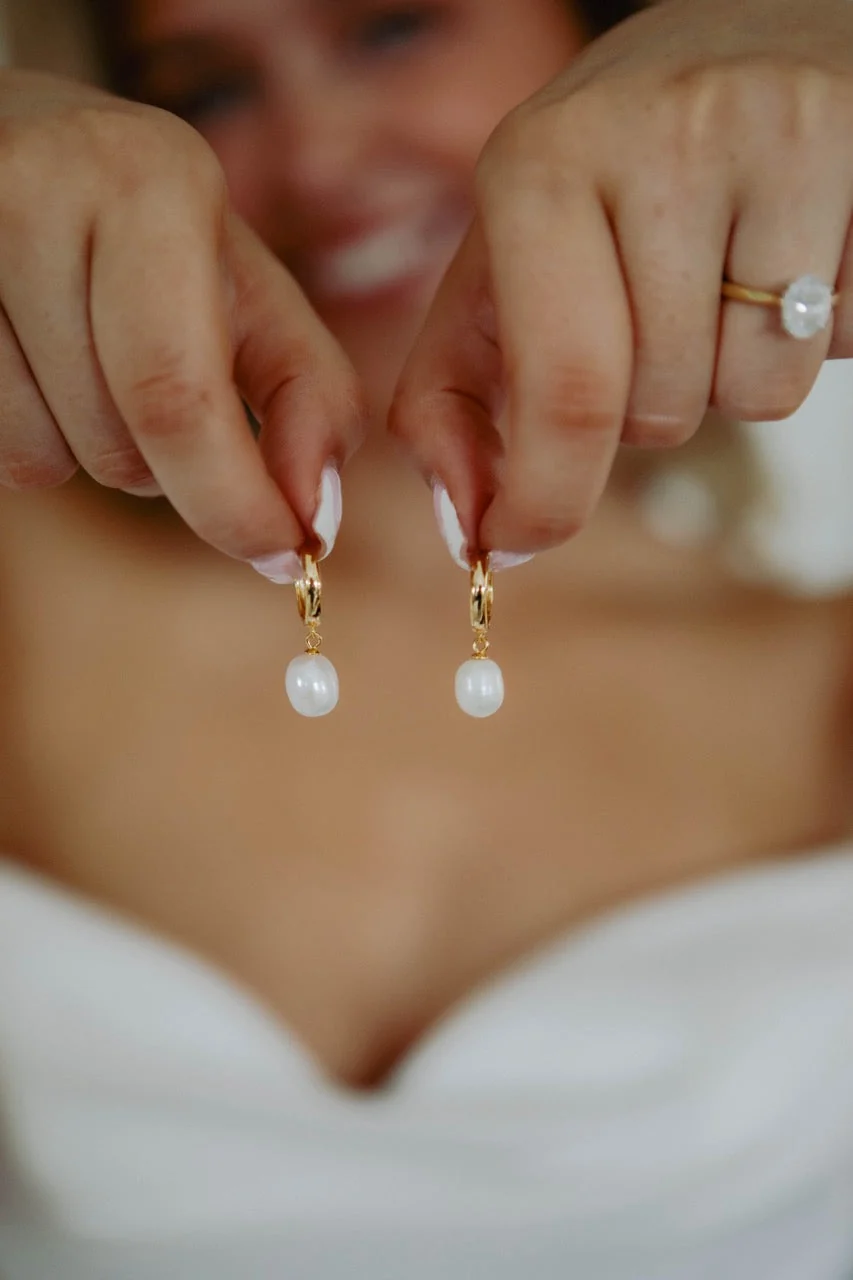 Aura Pearl Hoop Earrings in Silver - Image 5