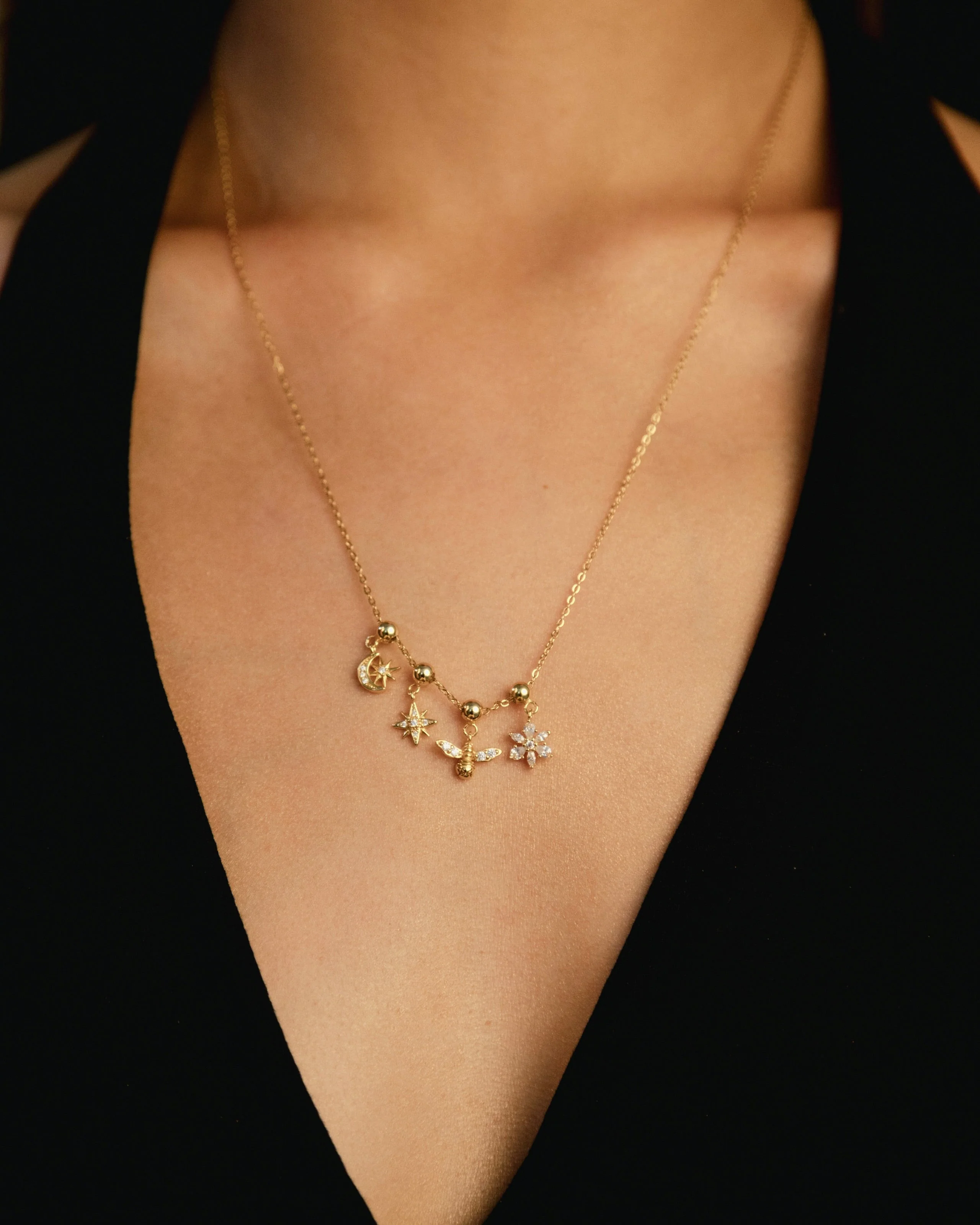 Bee Charm Gold - Image 2