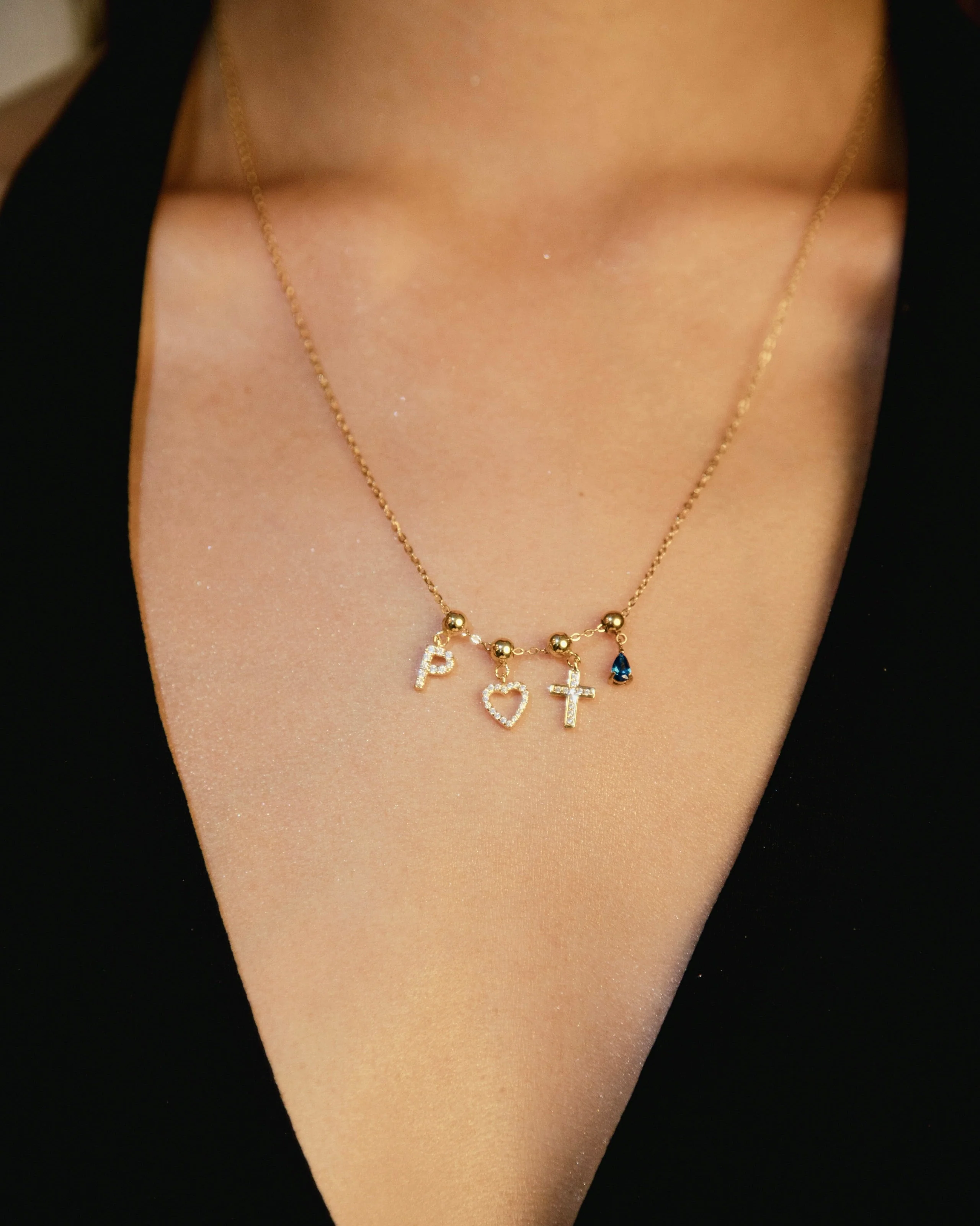 P Diamond Initial Charm Gold - Image 3