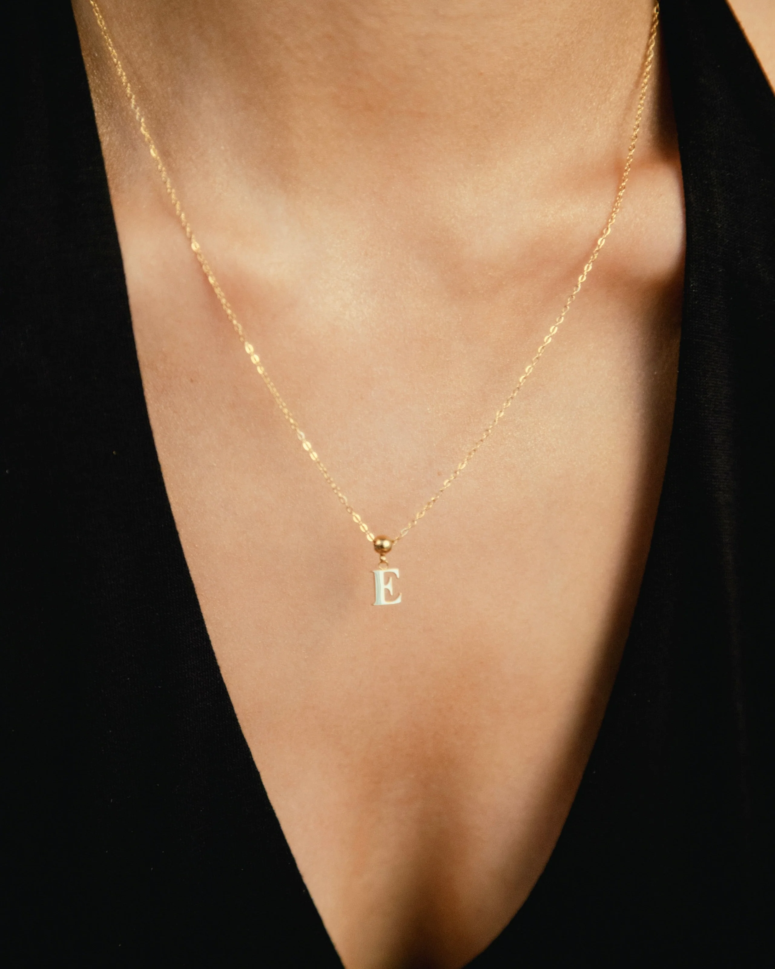 E Classic Initial Charm Gold - Image 3