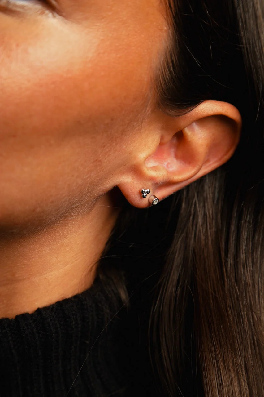 Eclipse Diamond Stud Earrings Silver - Image 4