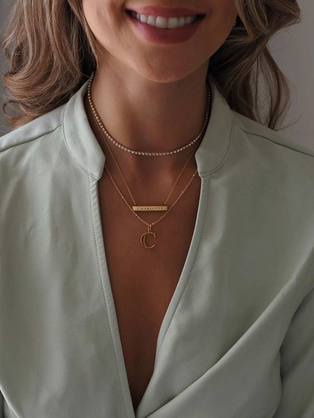 H Initial Necklace Gold - Image 5