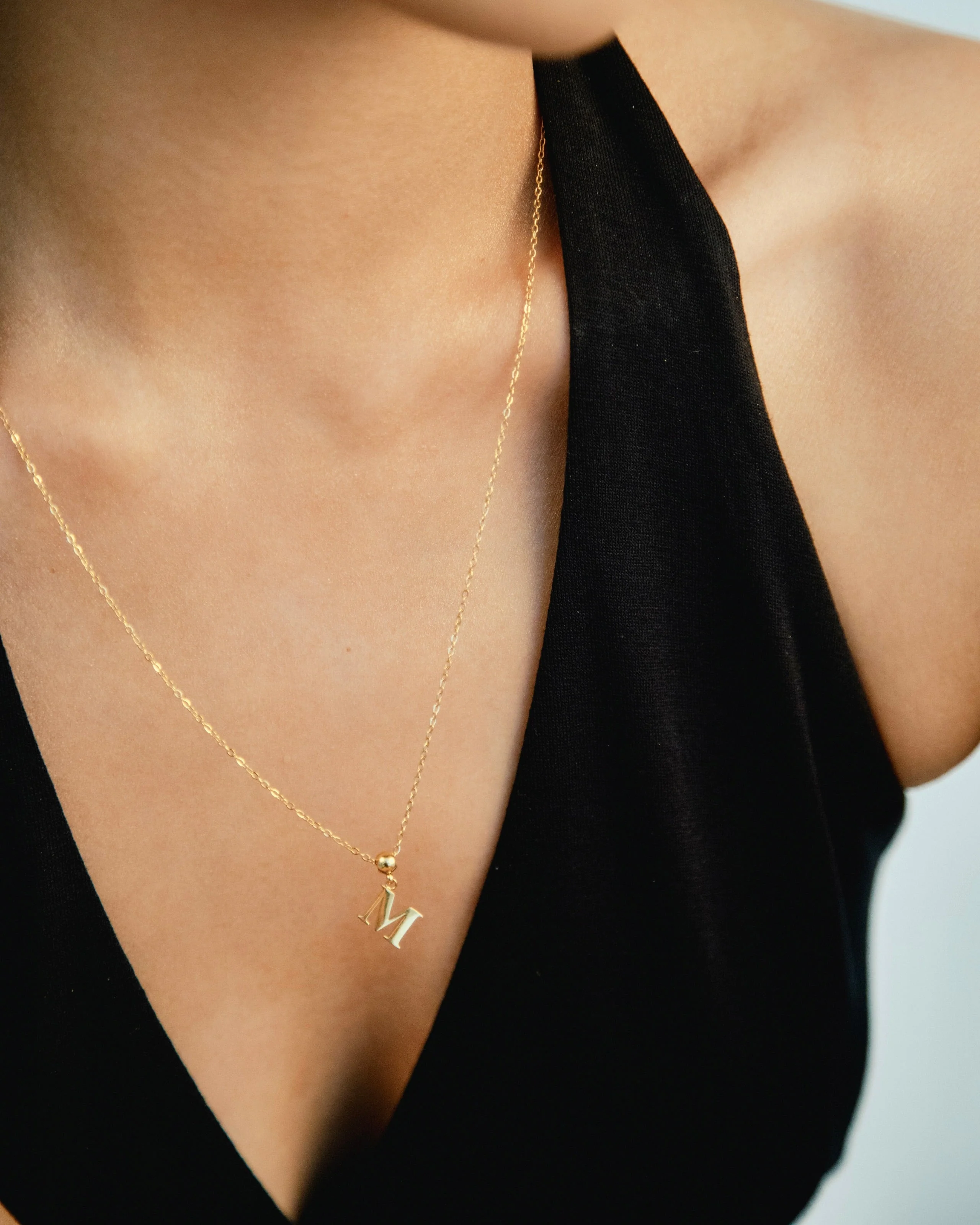 M Classic Initial Charm Gold - Image 2
