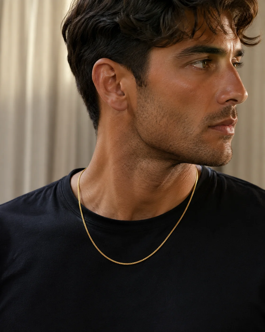 Curb Chain in Gold - Image 2