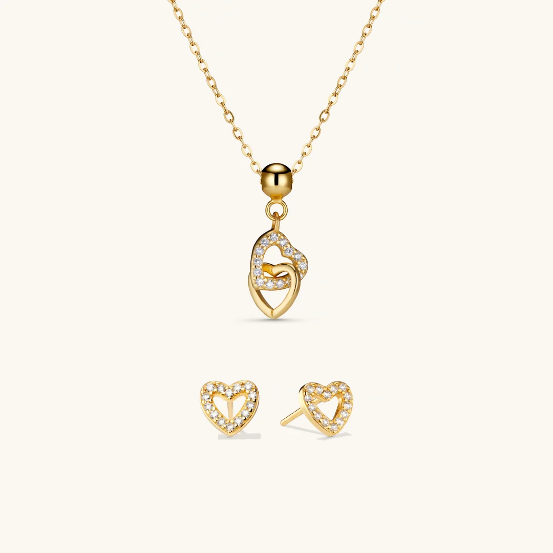 Mi Amor Interlocking Charm Necklace & Alma Studs Set Gold