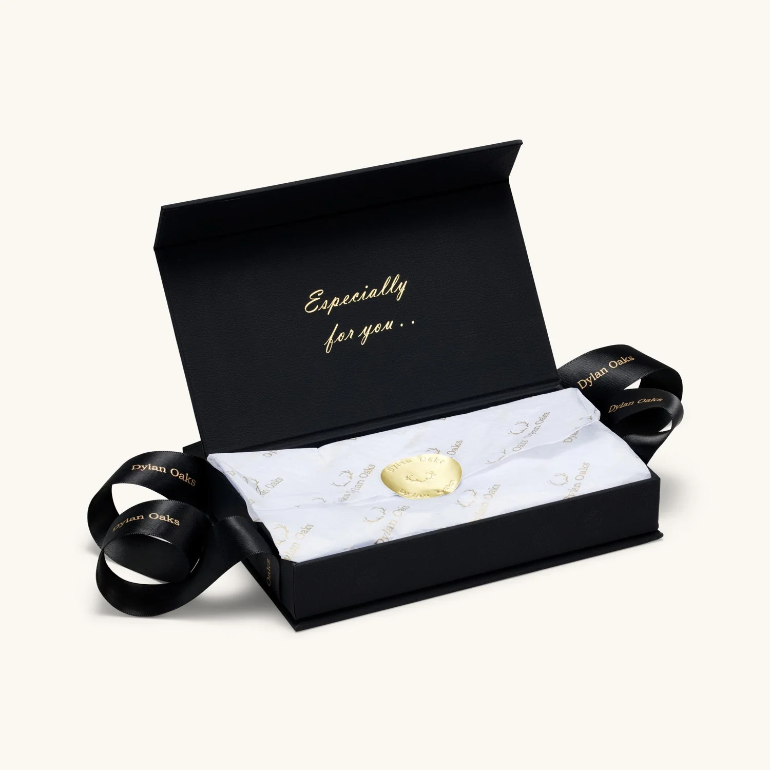 Mi Amor Interlocking Charm Necklace Gold - Image 6