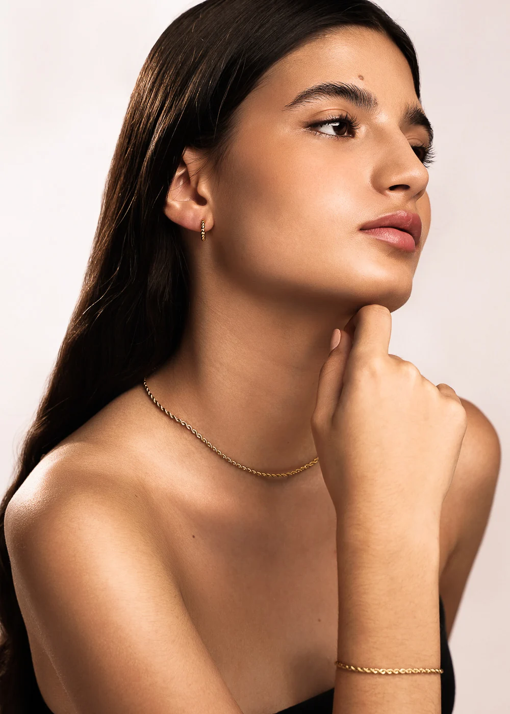 Rope Chain Necklace In Gold - Image 6