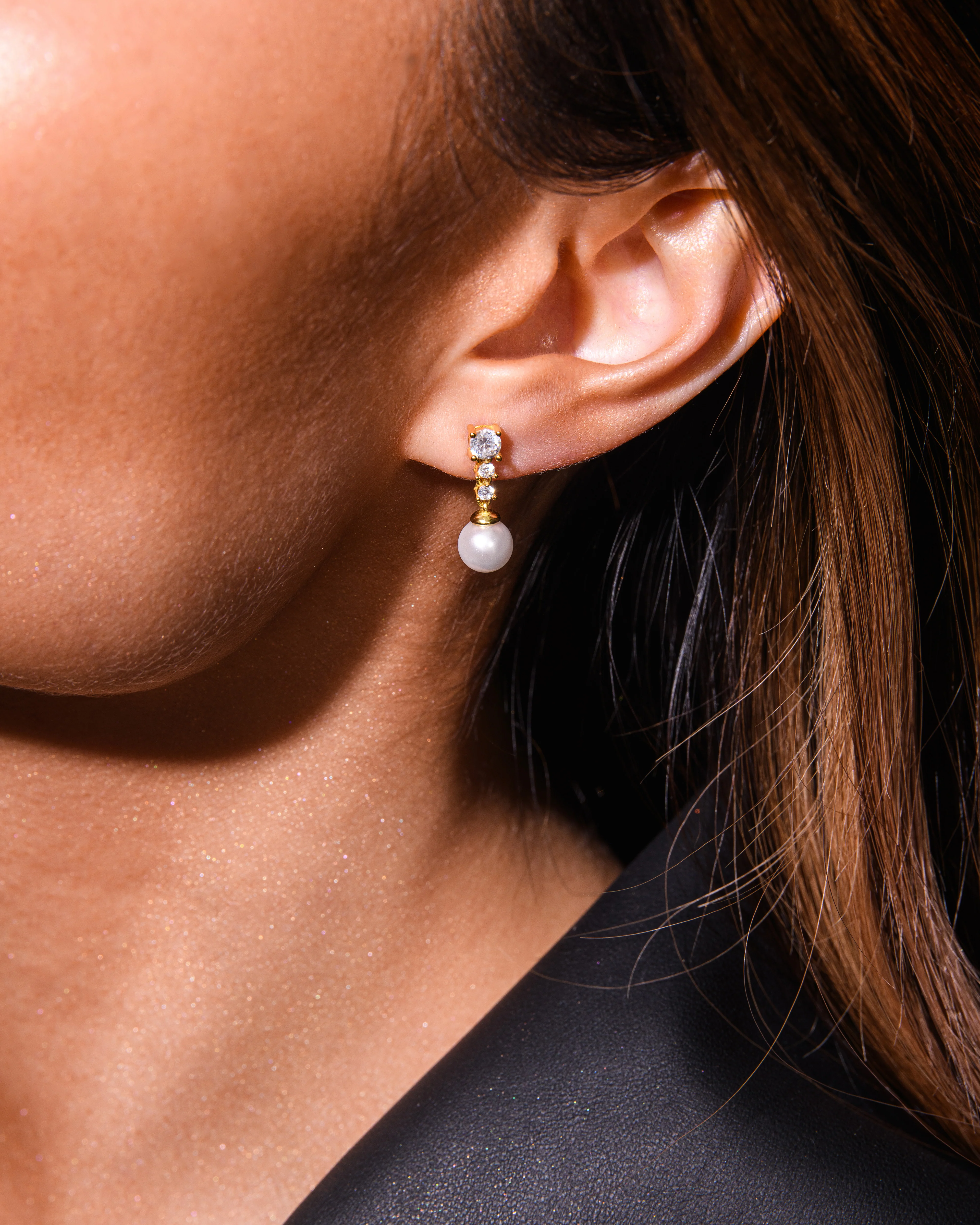Solace Pearl Diamond Earrings Gold - Image 3