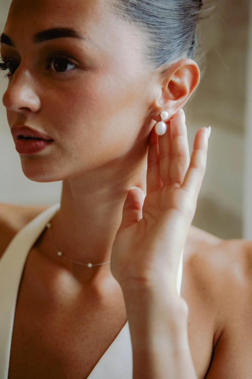 Soleil Pearl Earrings in Gold - Image 3