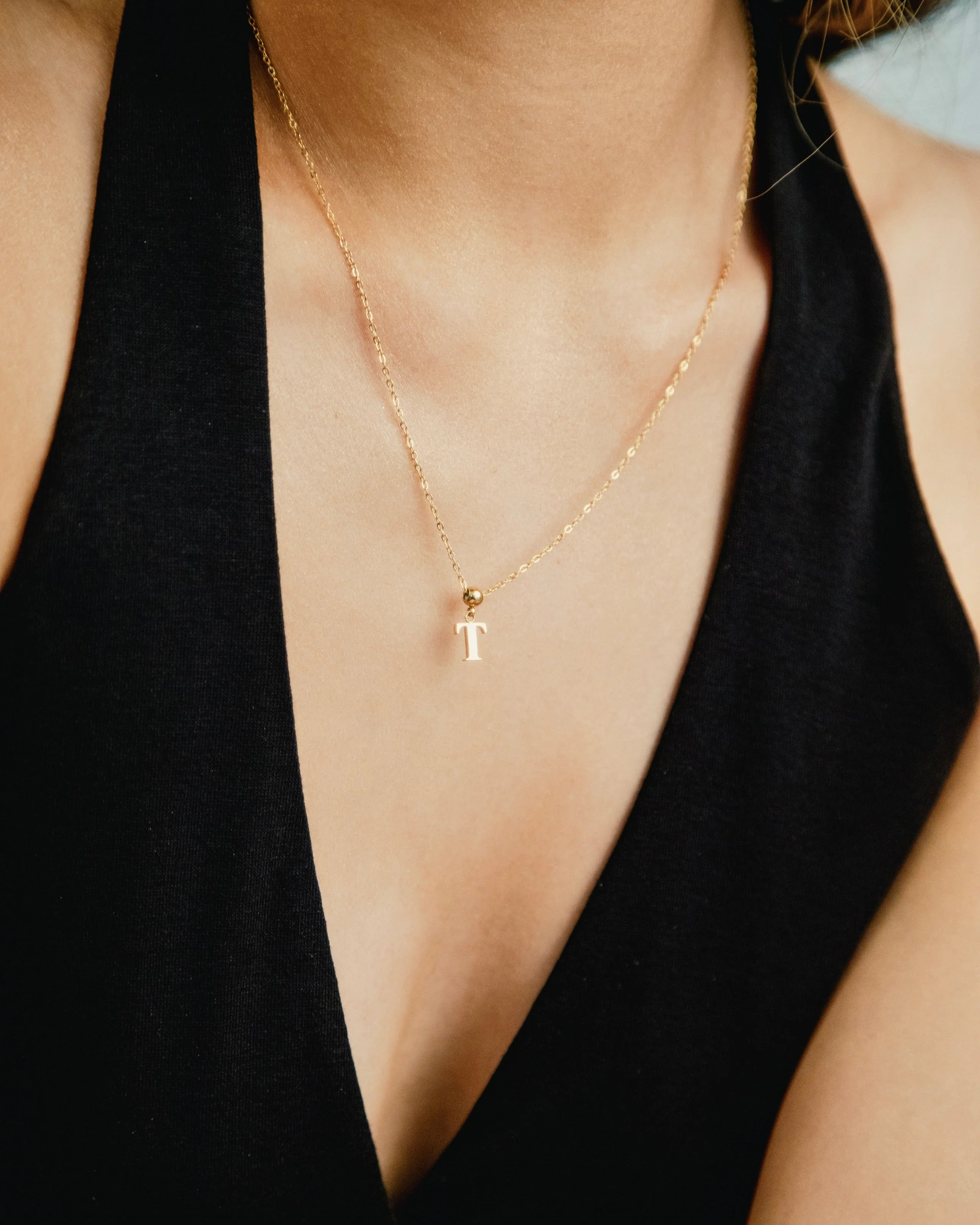 T Classic Initial Charm Gold - Image 2