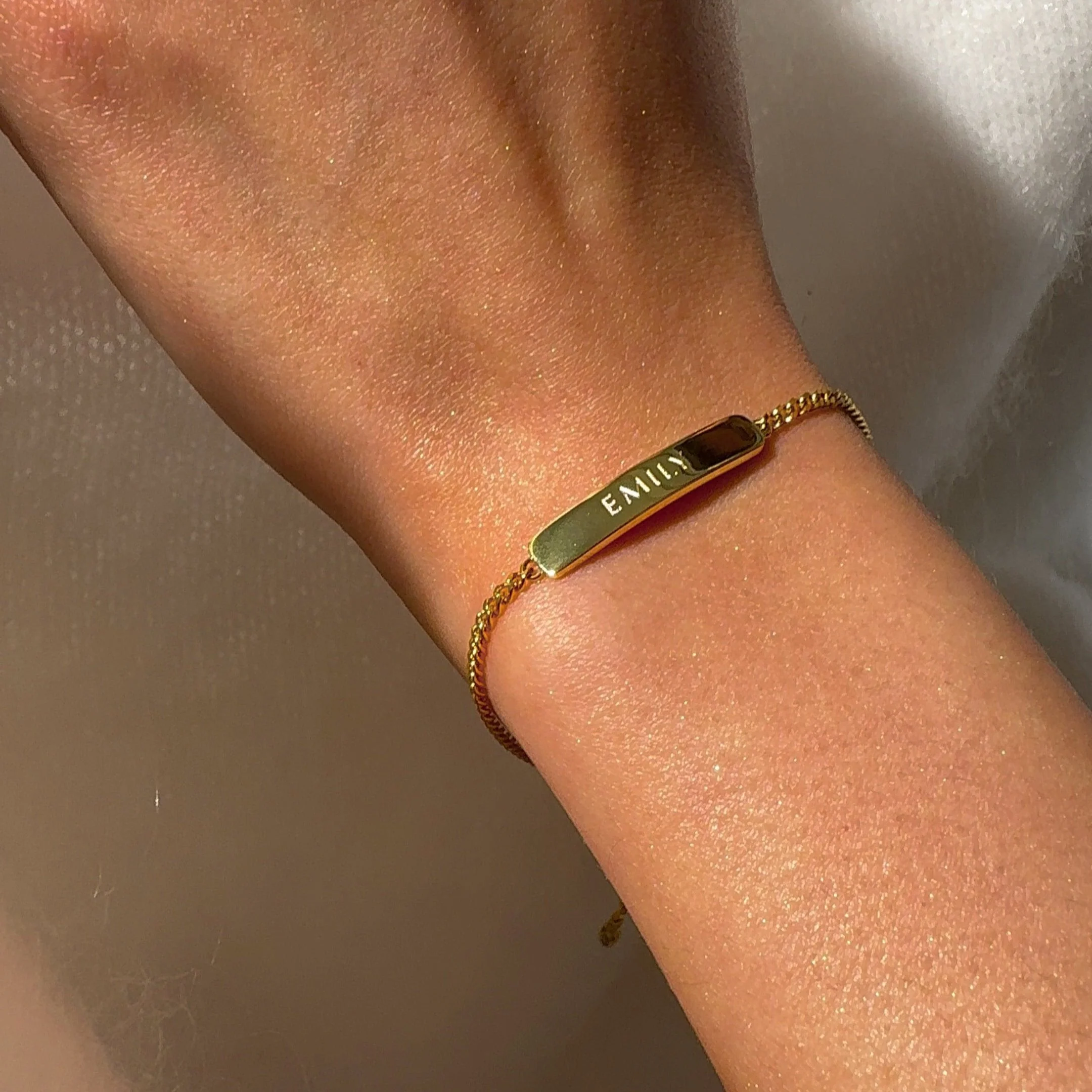 The Engraved Bracelet Gold - Image 6