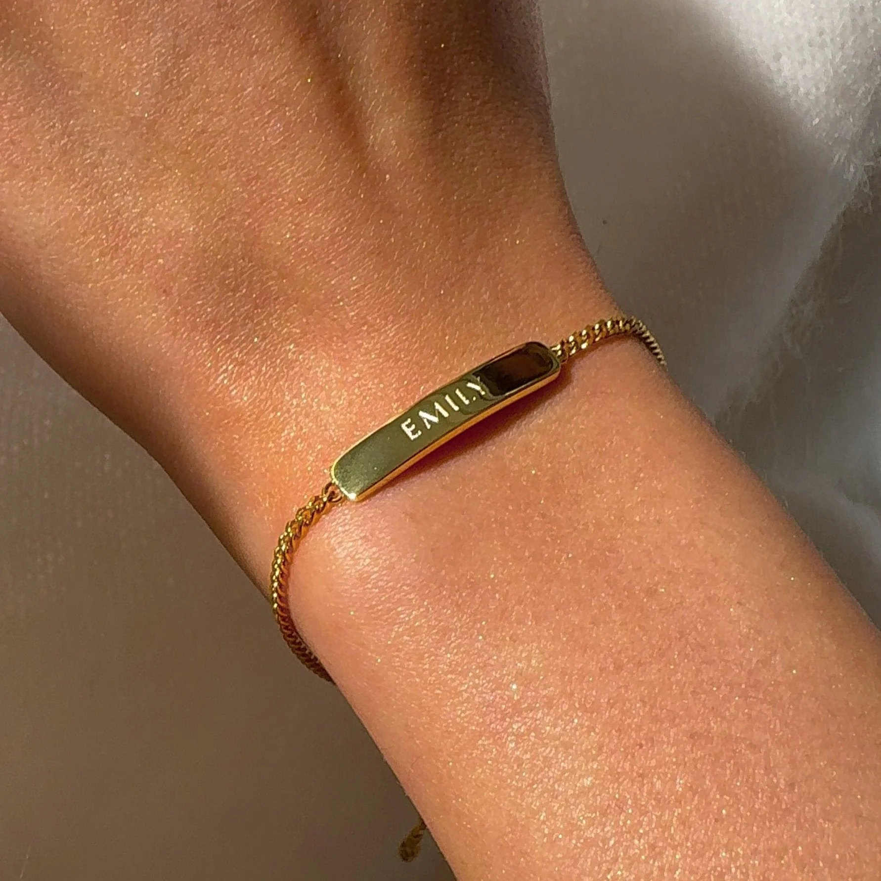 The Engraved Bracelet in Gold - Image 4
