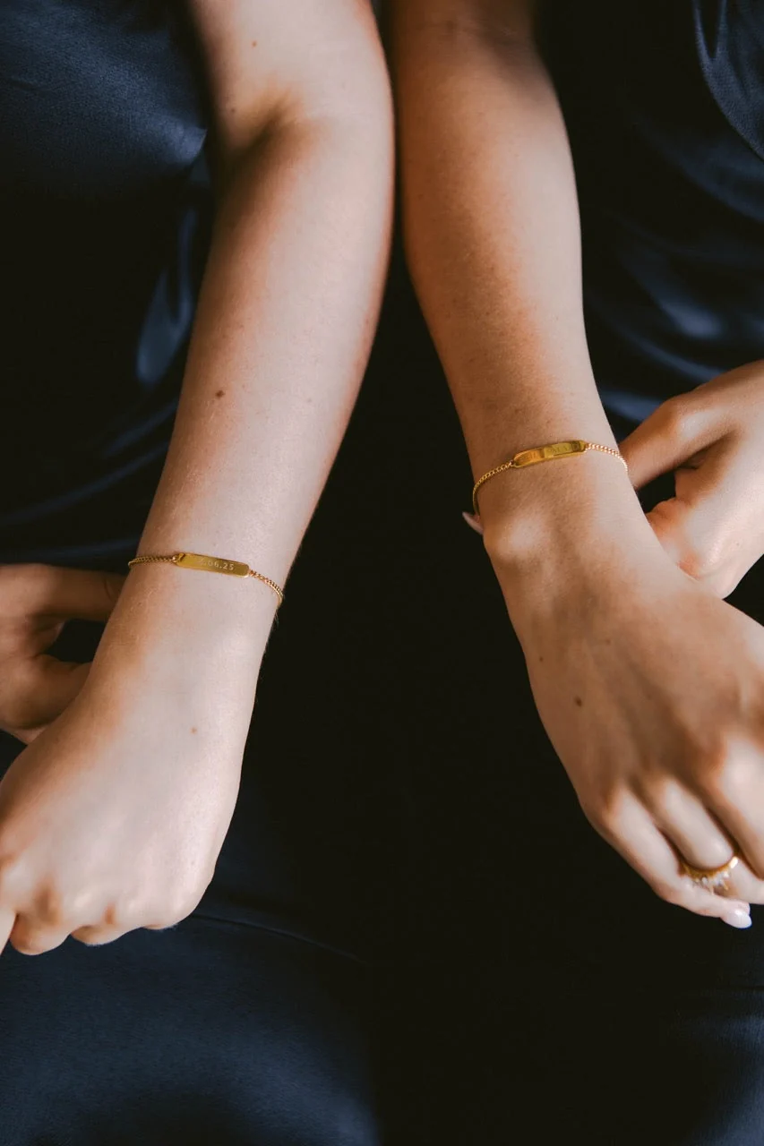 The Engraved Bracelet in Gold - Image 6